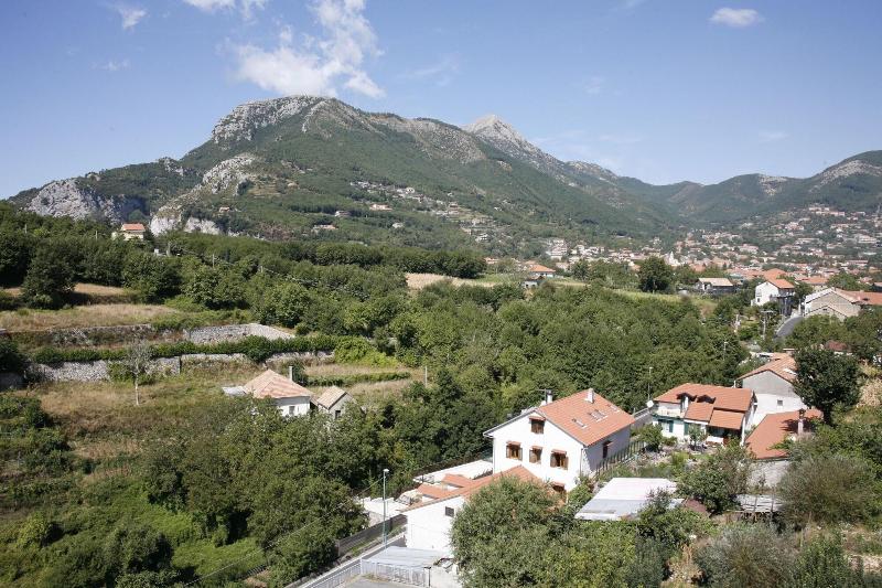 Le Rocce - Genel