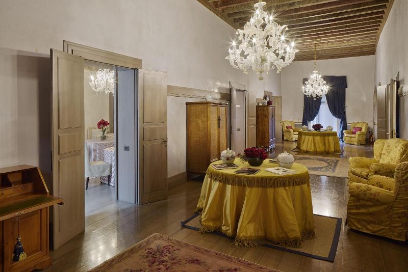 Albergo Cappello - Lobi