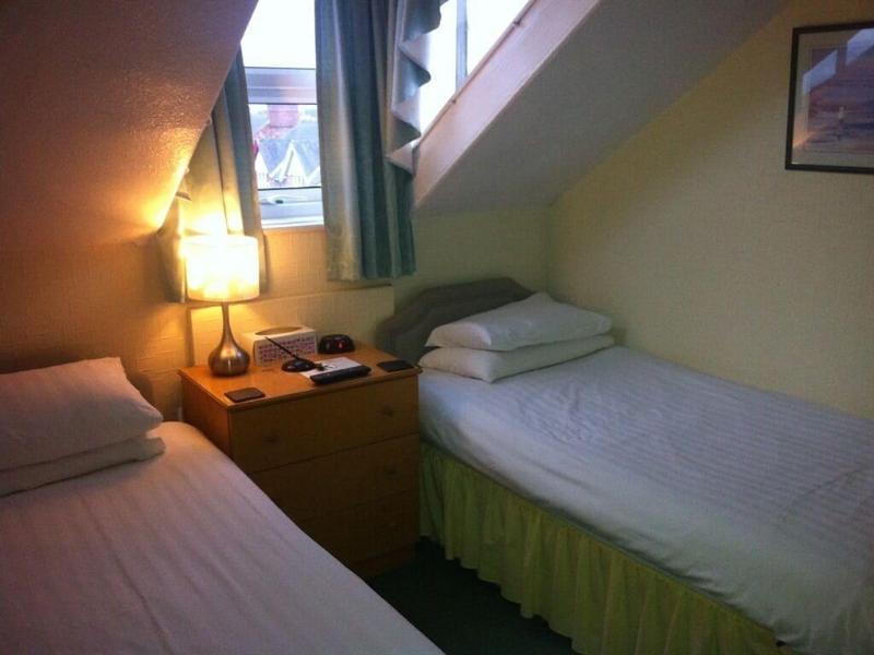 Cumbria House Hotel - Oda
