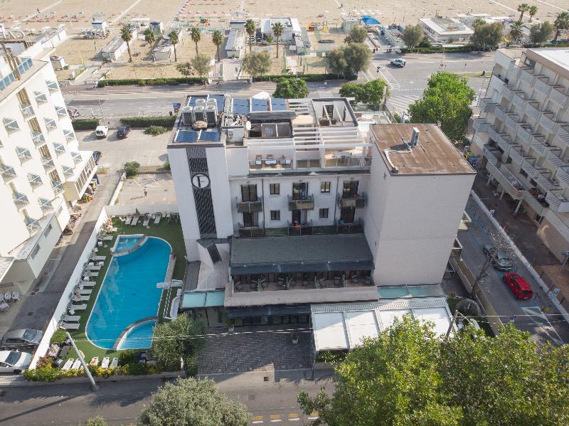 Hotel Ferretti Beach - Genel