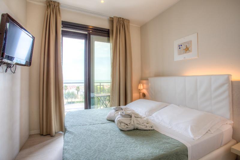 Hotel Ferretti Beach - Oda