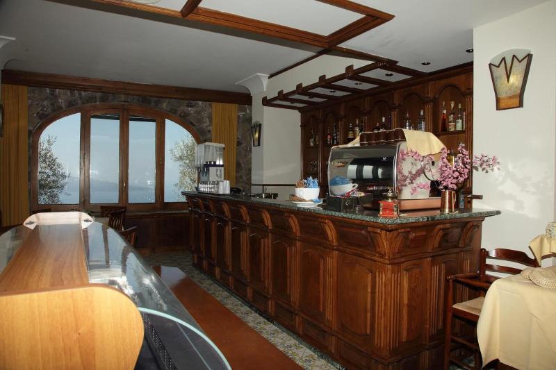 Megamare - Bar