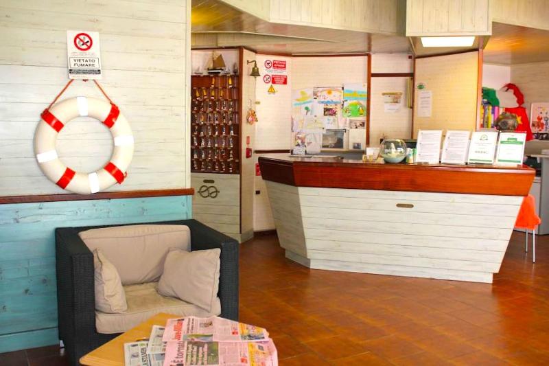 Hotel Diamond - Lobi