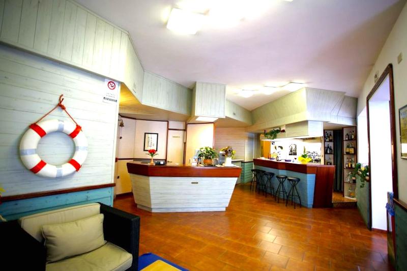 Hotel Diamond - Lobi