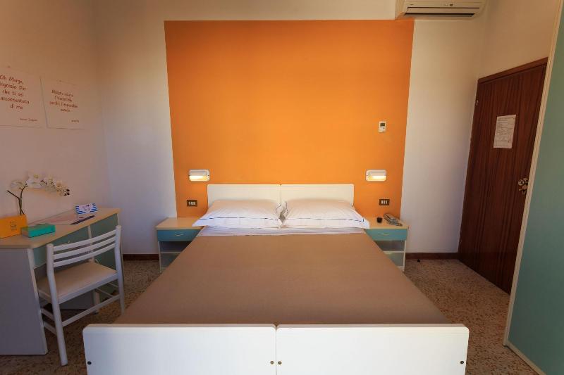 Mini Hotel - Oda
