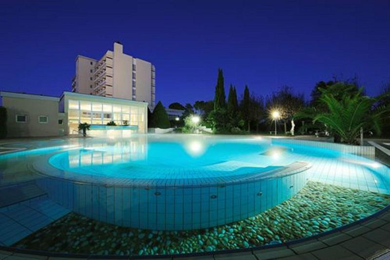 Des Bains Terme - Genel