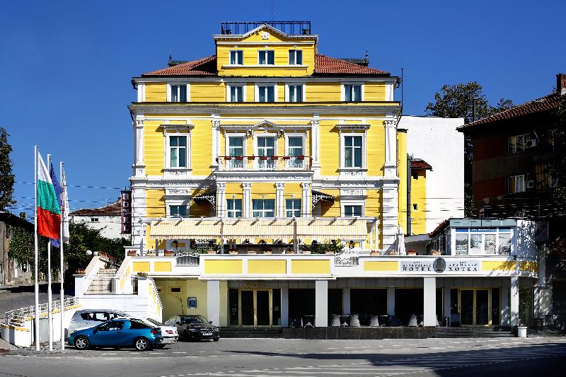 Anna Palace - Genel