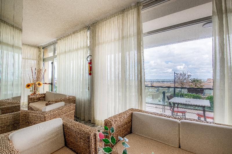 Hotel Crown - Genel