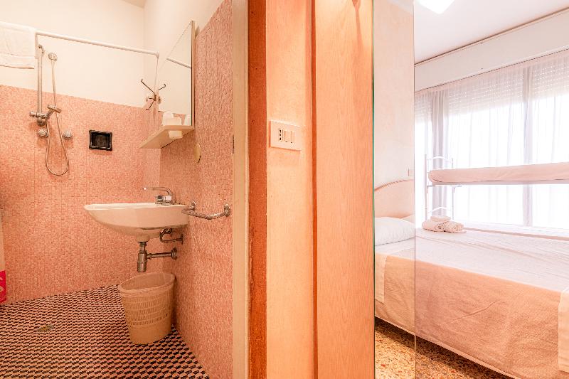 Hotel Crown - Oda
