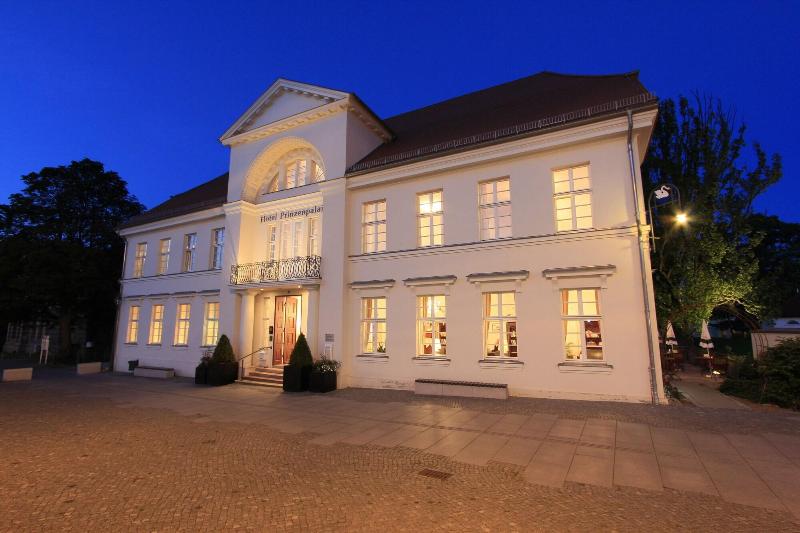 Hotel Prinzenpalais Bad Doberan - Genel