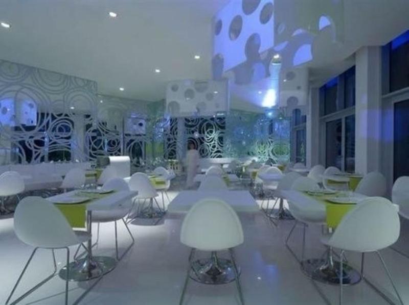 I-Suite - Restoran