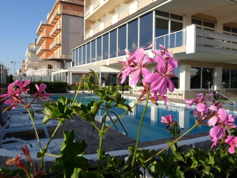 Benini - Aktivite