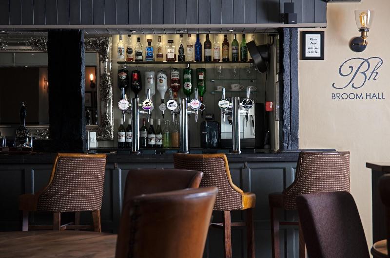 Broom Hall Inn - Hotel - Bar