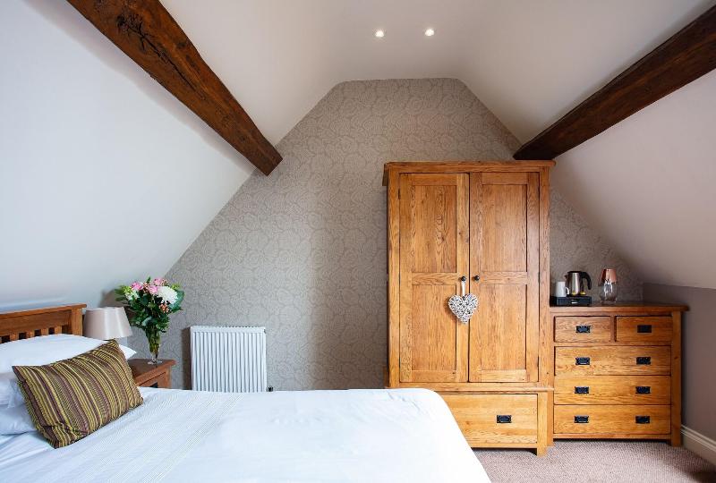 Broom Hall Inn - Hotel - Restoran