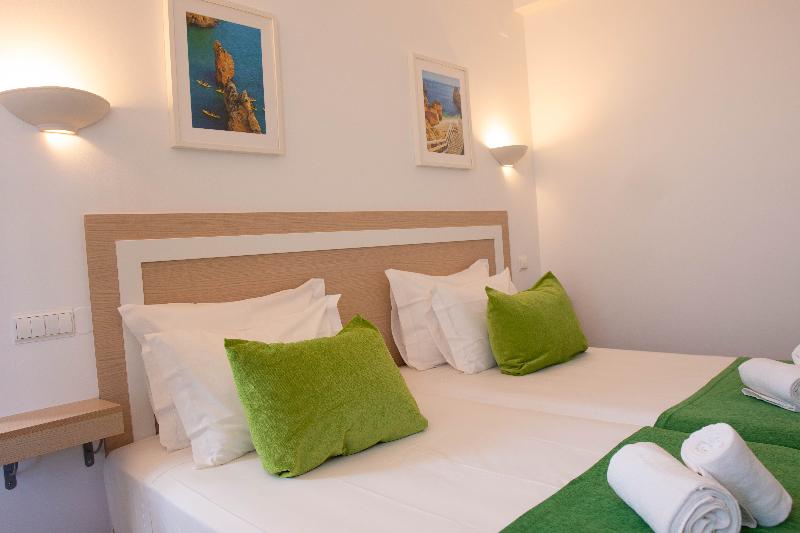 Albufeira Beach Hotel - Oda