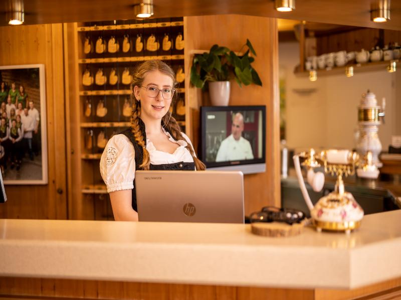 Hotel Restaurant Zum Reussenstein - Lobi