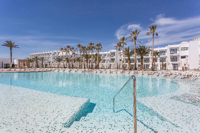 Grand Palladium White Island Resort & Spa - Genel