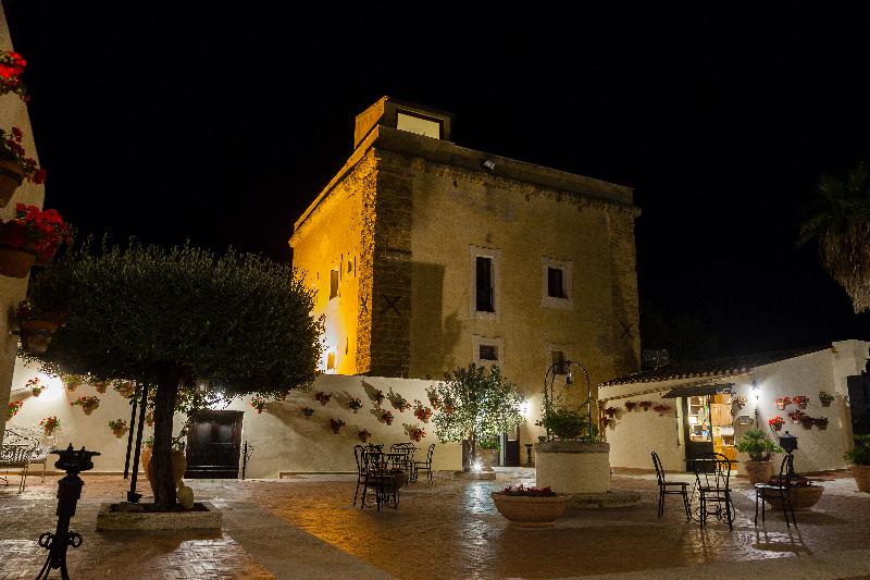 Hotel Foresteria Baglio della Luna - Lobi