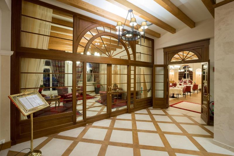 Schloss Hotel Wellness & Family - Lobi
