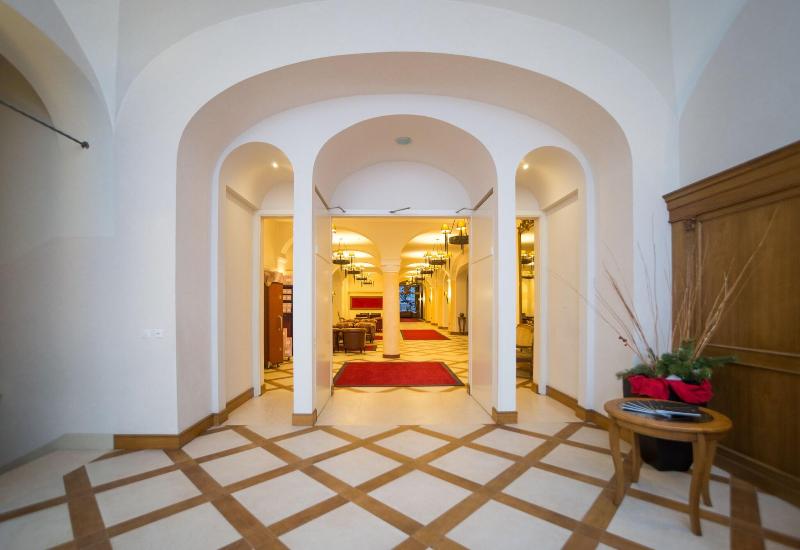 Schloss Hotel Wellness & Family - Lobi