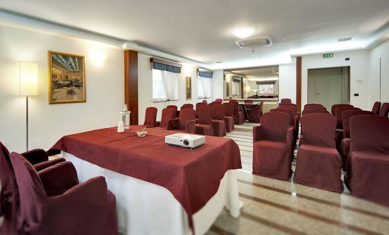 Mediterraneo Palace - Toplantı