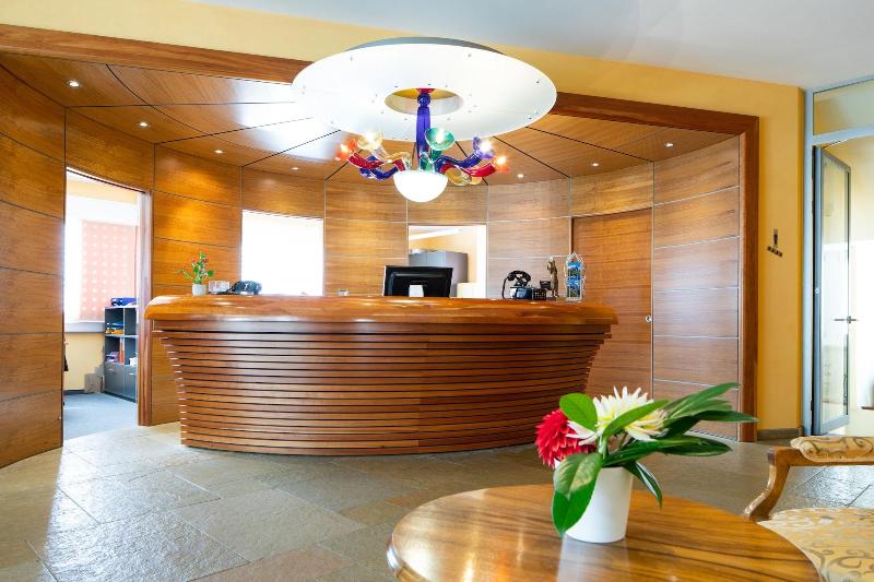 Parkhotel Schoenegg - Lobi