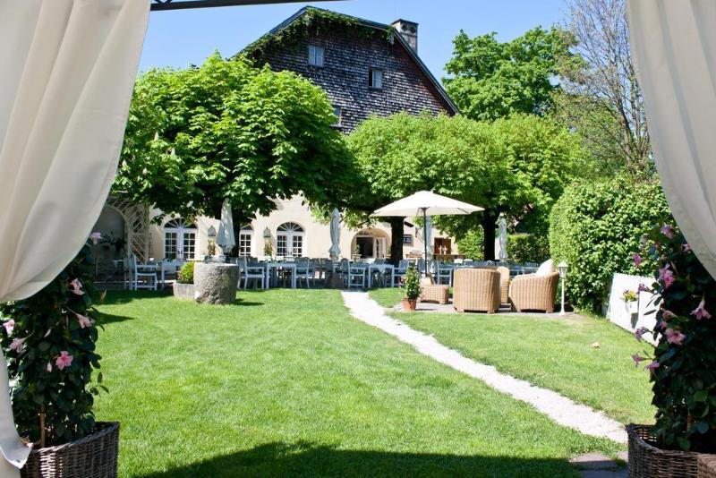 Schlosswirt zu Anif - Genel