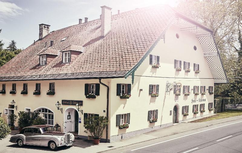 Schlosswirt zu Anif - Genel