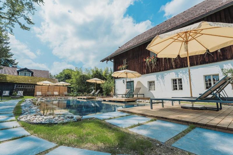 Schlosswirt zu Anif - Havuz