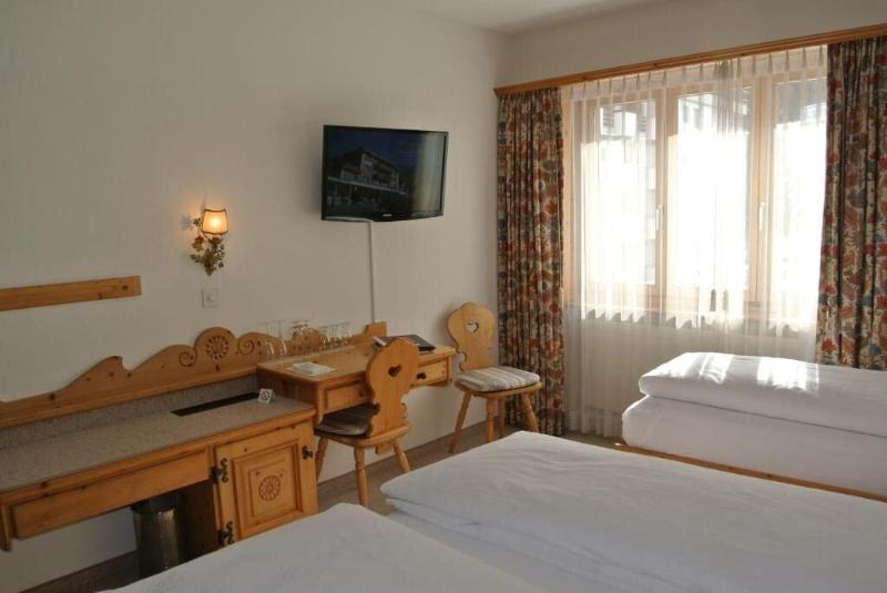 Corvatsch Restaurant & Hotel St. Moritz - Oda