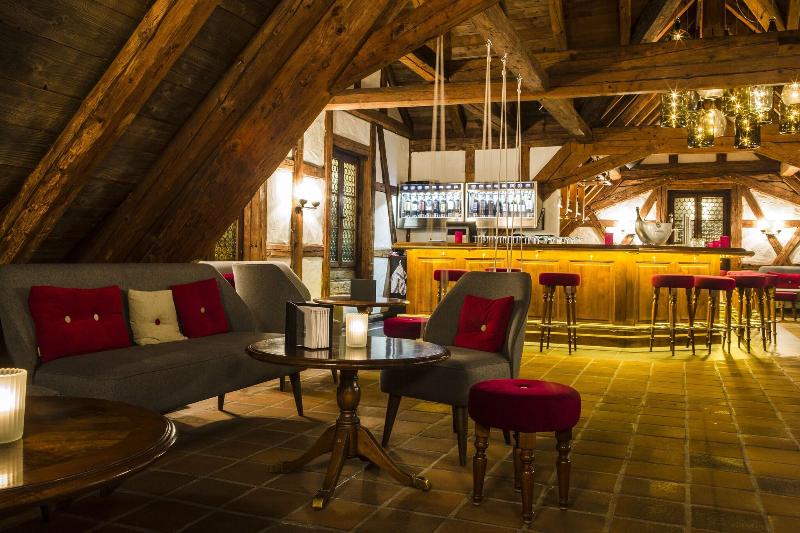 Schloss-Hotel Swiss-Chalet - Bar