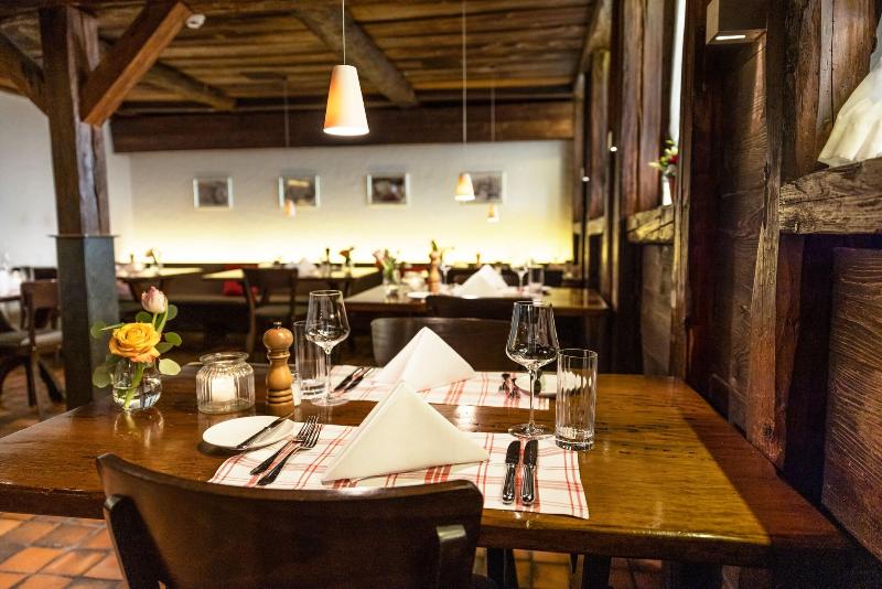 Schloss-Hotel Swiss-Chalet - Restoran
