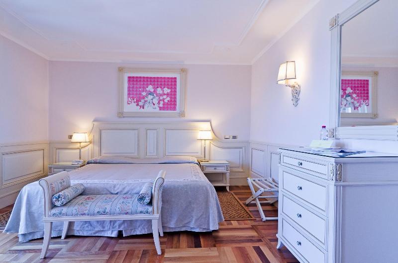 Hotel De Paris Sanremo - Oda