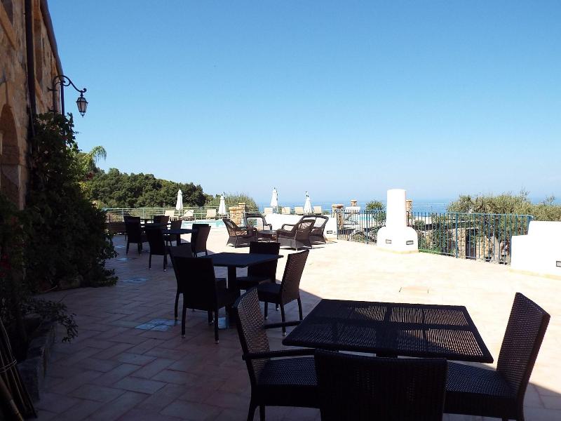 Agriturismo Cefalù - Guest House - Restoran