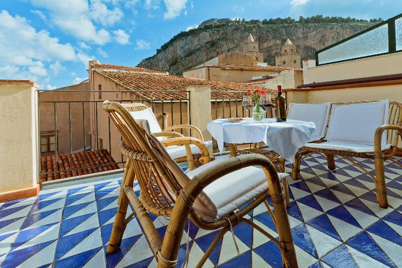 La Plumeria Hotel - Genel