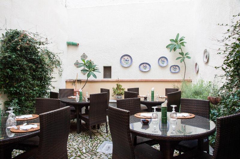 La Plumeria Hotel - Restoran