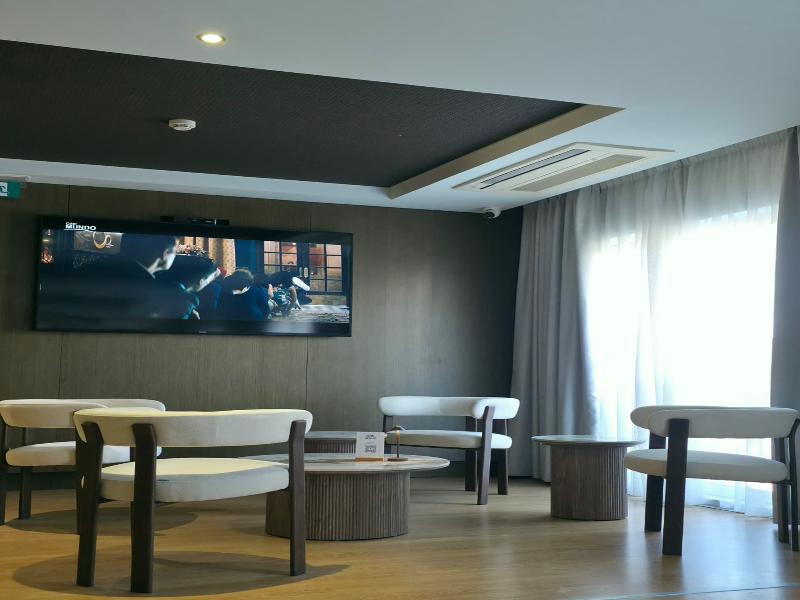 Monaco - Bar