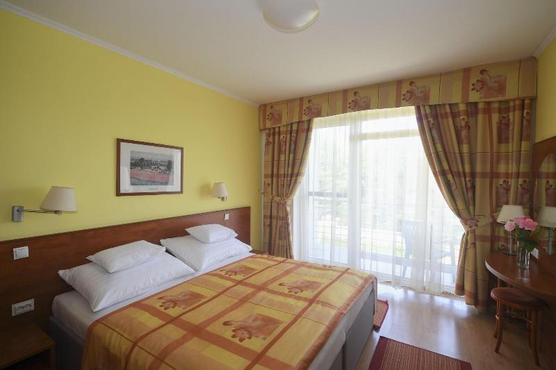 Hotel Repce Gold - Oda