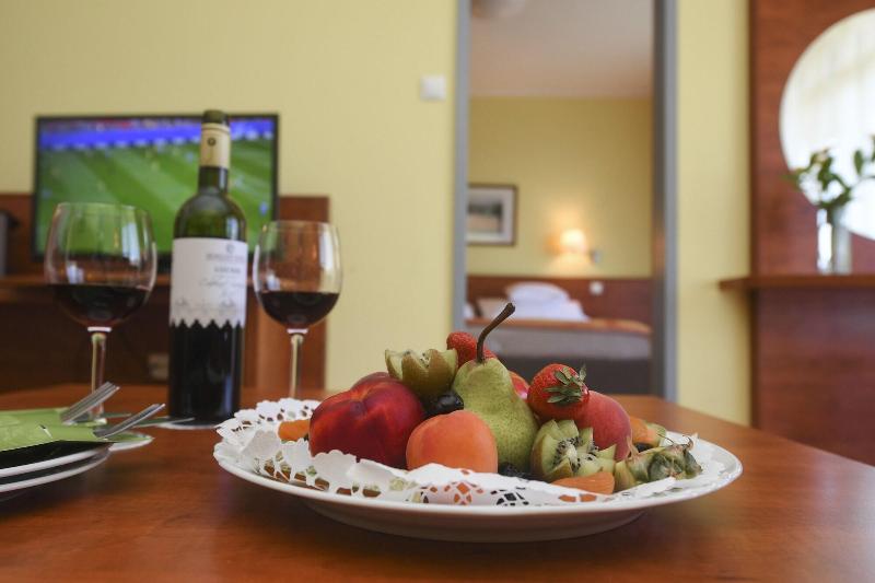 Hotel Repce Gold - Oda