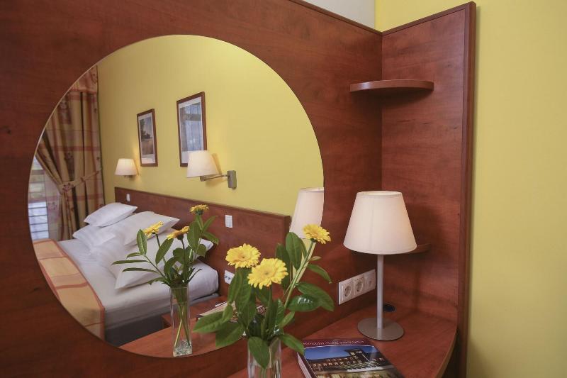 Hotel Repce Gold - Oda