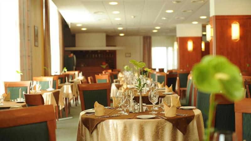 Hotel Repce Gold - Restoran