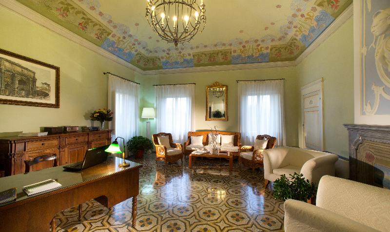 Palazzo di Valli - Lobi