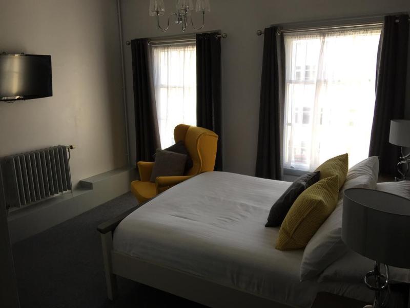 The Star Hotel - Genel
