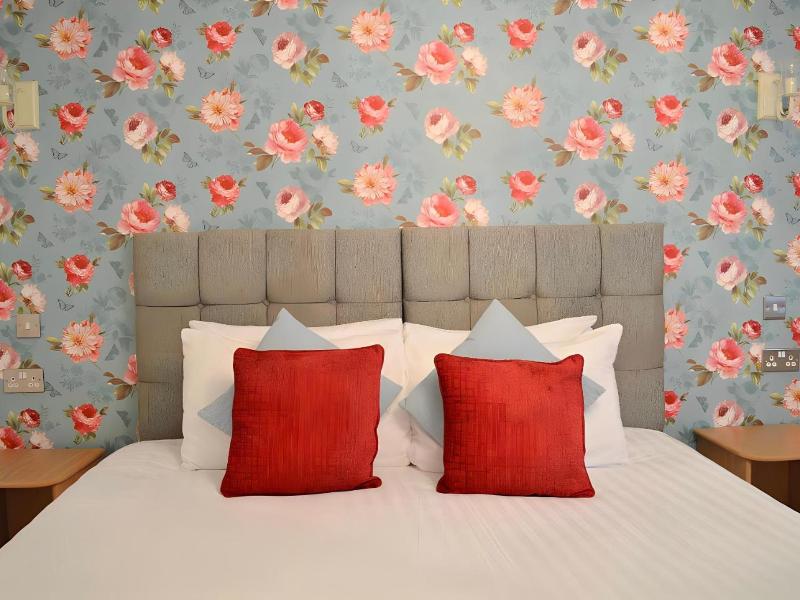 The Star Hotel - Genel