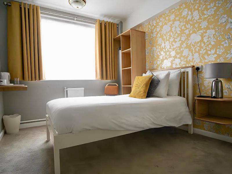 The Star Hotel - Genel