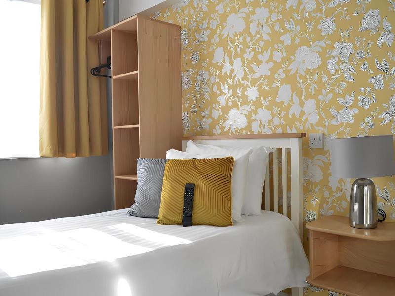 The Star Hotel - Genel