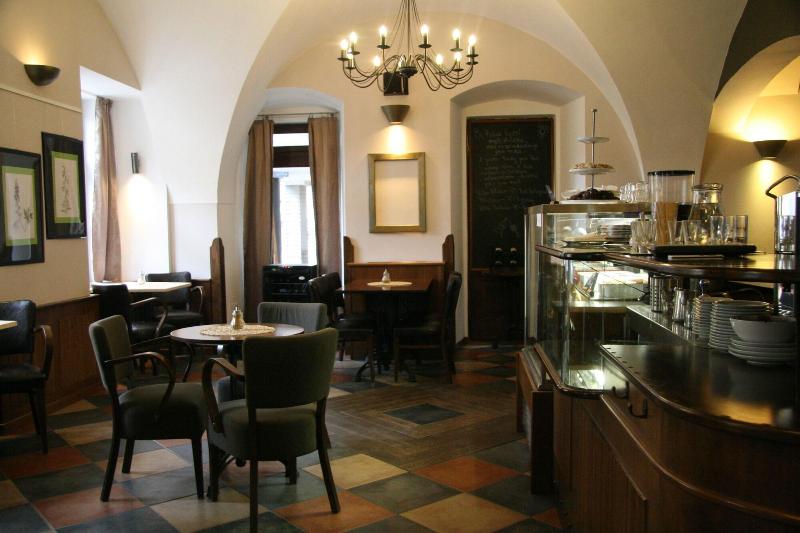 U Zvonu - Restoran