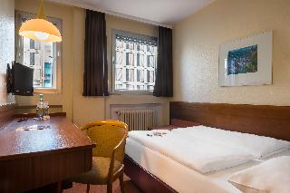Novum Hotel Stuttgart Hauptbahnhof - Rieker fotoÄŸrafÄ±