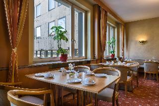 Novum Hotel Stuttgart Hauptbahnhof - Rieker fotoÄŸrafÄ±