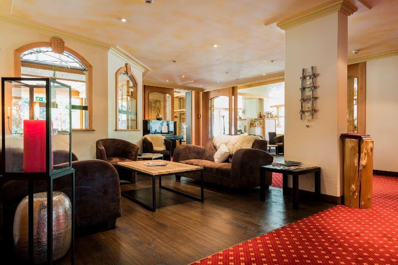 Parkhotel Quellenhof - Lobi